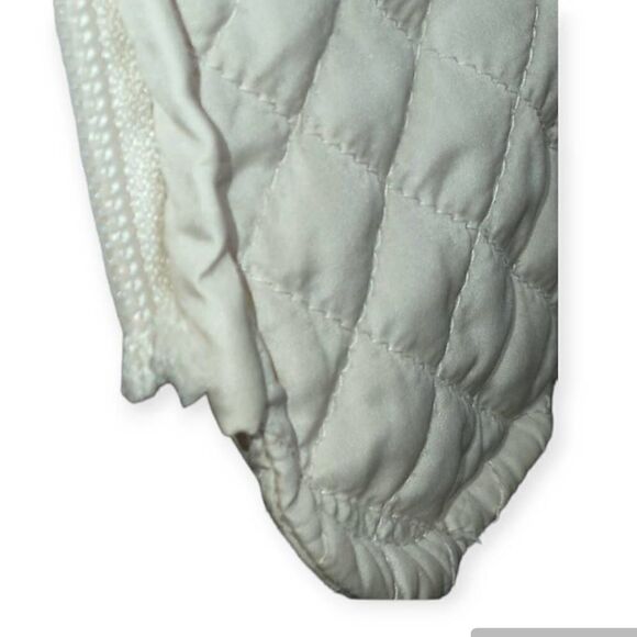 PLATINUM BEIGE QUILTED JACKET SZ.S GUC.  GORGEOUS JACKET IN GOOD USED CONDITION. - Picture 4 of 7